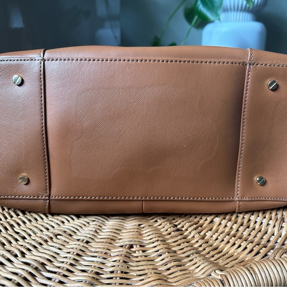 Tory Burch Tan Saffiano Leather Robinson Double Zip Large Tote - PLEASE READ - Picture 8 of 13